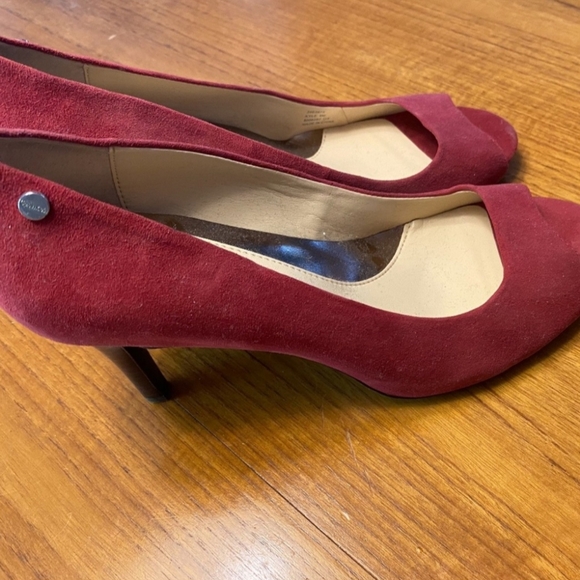 Red peep toe heels Calvin Klein - Picture 3 of 3